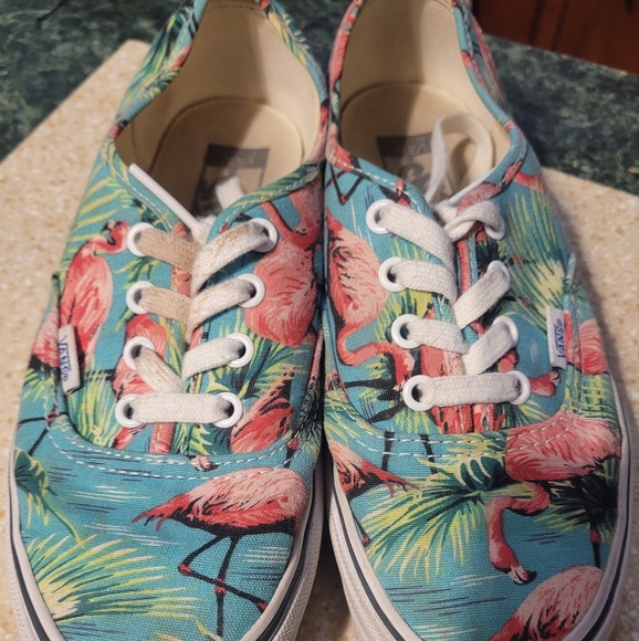 Vans Low Top Sneakers. Women sz 7.5 Flamingo print - Picture 1 of 4
